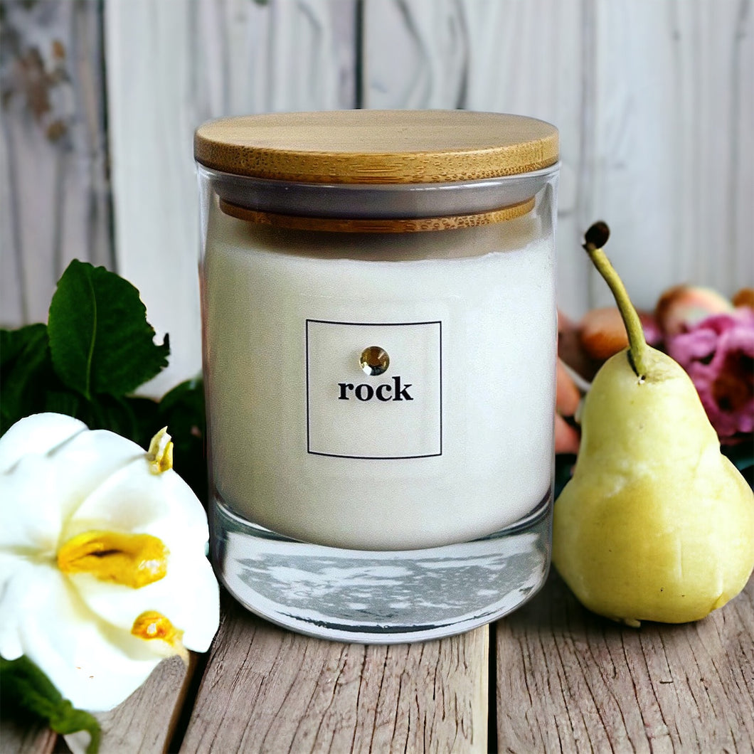 English Pear and Freesia 30cl Clear Candle